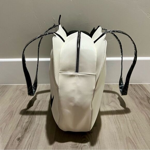 NWT Trickz N Treatz x Dolls Kill black and white oversized pumpkin face tote. - Picture 6 of 14